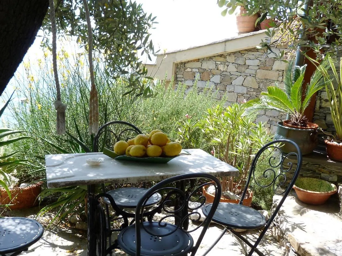 Casa vacanze Le case di Recco by Holiday World